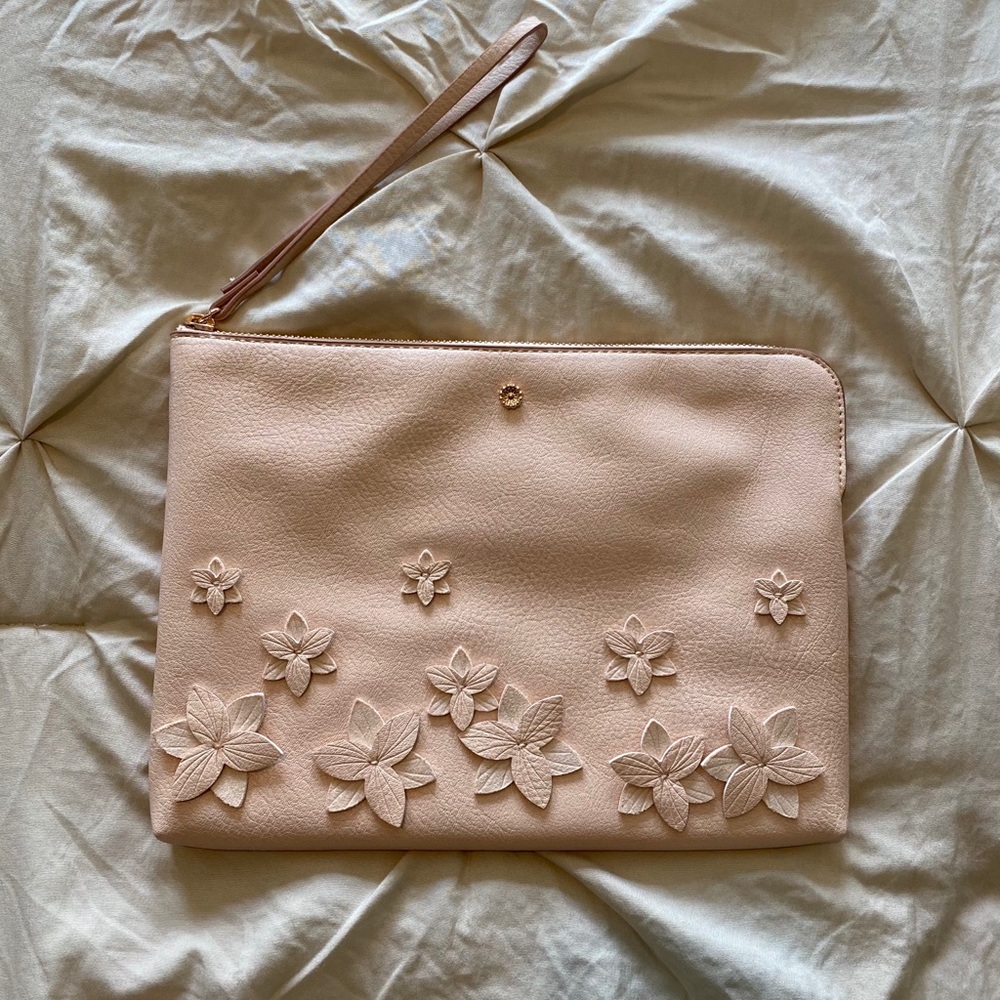 Lauren Conrad Wrist Bag
